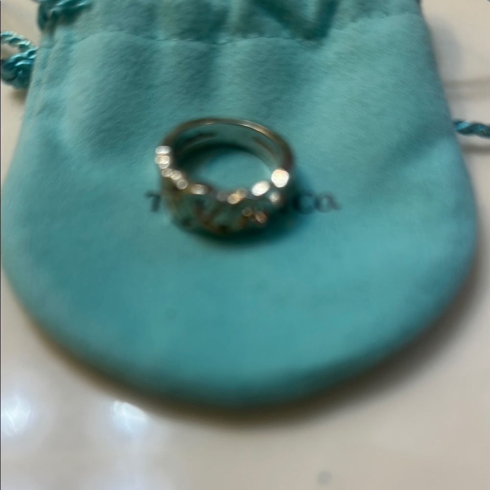 🔹Authentic Tiffany & Co. Paloma Picasso Triple Heart Ring 🔷 - Picture 5 of 7